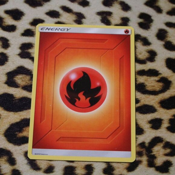 Fire Energy Pokemon Card - Picture 1 of 1